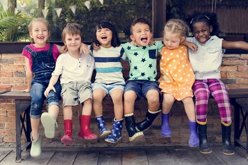 ママ友作りにも役立つ 子どもに学ぶ友だちの作り方 Chiik チーク 乳幼児 小学生までの知育 教育メディア