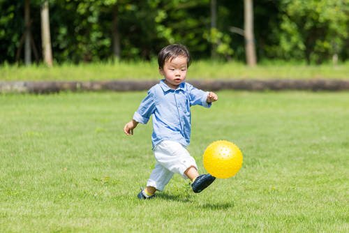 幼児の靴をサイズアップするタイミングは Chiik