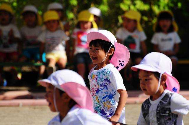 運動会で子どもを見分ける方法5つ 服装にワンポイント加えよう Chiik チーク 乳幼児 小学生までの知育 教育メディア