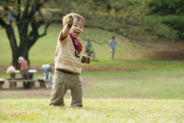 たっちやあんよの時期の赤ちゃんと公園を楽しむ遊び方 Chiik