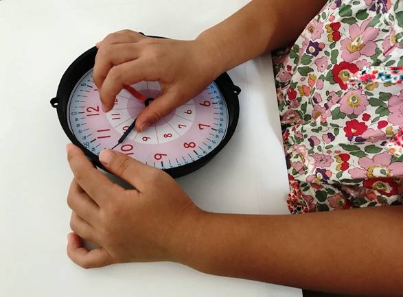 100均で知育時計を手作り 遊びながら時計の読み方をおぼえよう Chiik チーク 乳幼児 小学生までの知育 教育メディア