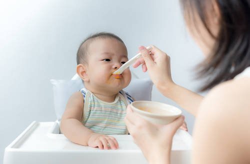 先輩ママに人気の離乳食の食器セットとは 選び方や消毒 洗い方 Chiik チーク 乳幼児 小学生までの知育 教育メディア