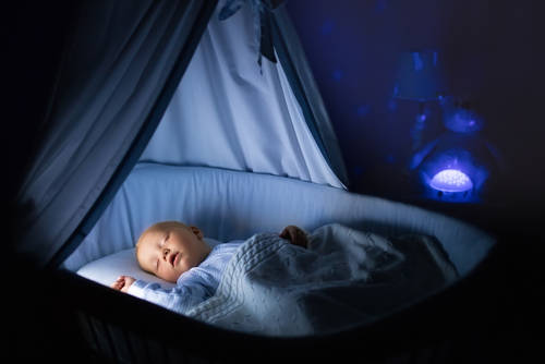 フランスで0歳から子どもを一人寝させる理由 Chiik チーク 乳幼児 小学生までの知育 教育メディア