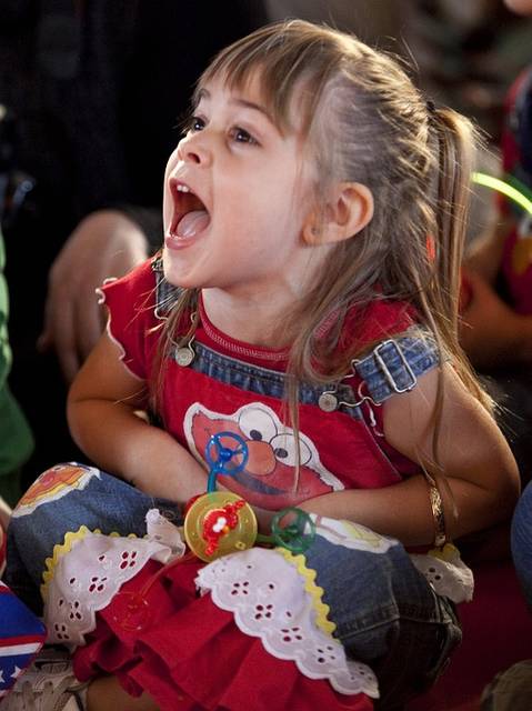 無料の写真: 子, 幸せ, 子ども, 楽しい, 女の子, かわいい, 応援団, 歌 - Pixabayの無料画像 - 621915 (8744)