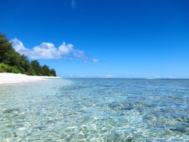 海から見る白いビーチ｜写真素材なら「写真AC」無料（フリー）ダウンロードOK (9622)