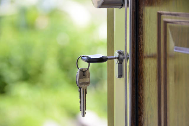 Free image of keys, door, door knob - StockSnap.io (39320)