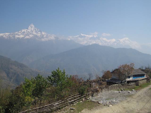 ダンプスというネパールの村