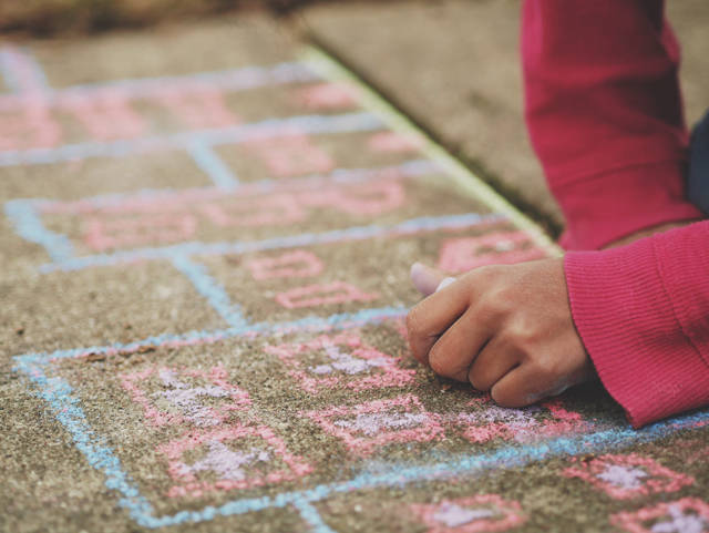 Free image of chalk, pavement, kids - StockSnap.io (43131)