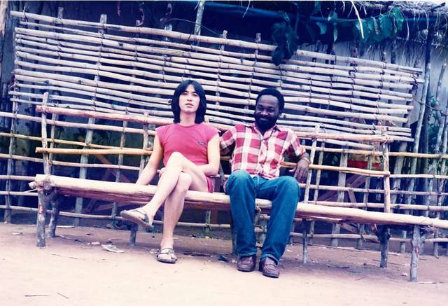 アフリカに通いだした学生時代（1986年）©伊谷原一