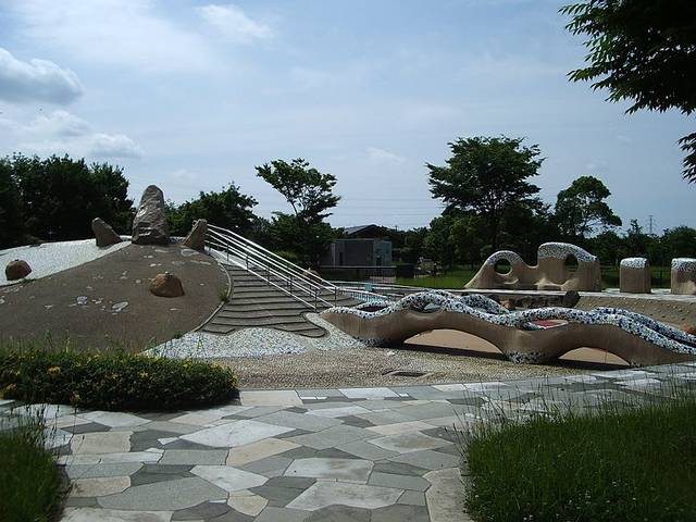 File:都立舎人公園：浮球の池（じゃぶじゃぶ池） - panoramio.jpg - Wikimedia Commons (54734)