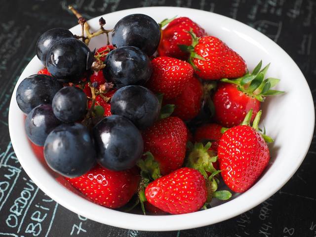 無料の写真: フルーツ盛合わせ, 葡萄, イチゴ, フルーツ, 健康, ビタミン - Pixabayの無料画像 - 1271943 (57707)