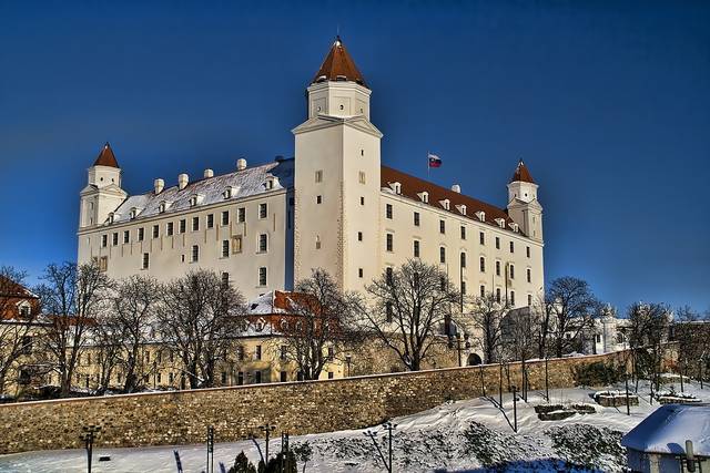 無料の写真: ブラチスラバ, スロバキア, 首都, 城, 冬 - Pixabayの無料画像 - 2544043 (66470)