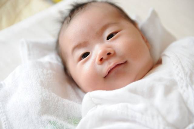 赤ちゃん・笑顔｜写真素材なら「写真AC」無料（フリー）ダウンロードOK (79078)