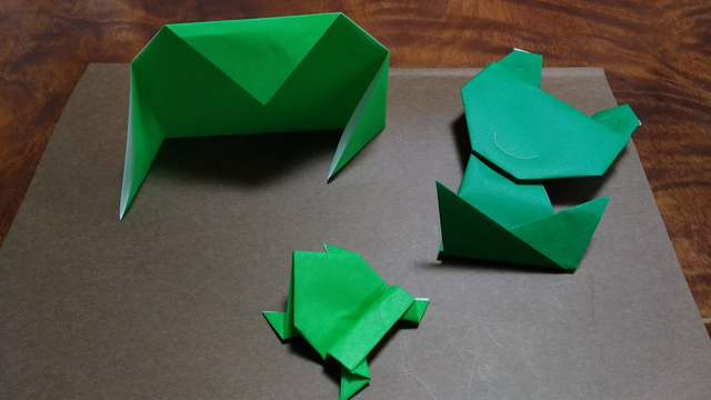 折り紙で作るカエル3種の折り方 平面とぴょんぴょんの簡単な作り方 Chiik