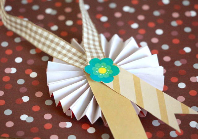 かわいい折り紙ロゼットを100均の材料で簡単手作り Chiik