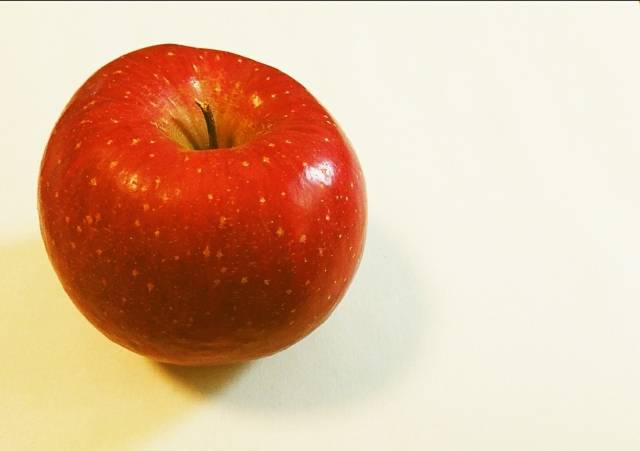りんご｜写真素材なら「写真AC」無料（フリー）ダウンロードOK (110035)