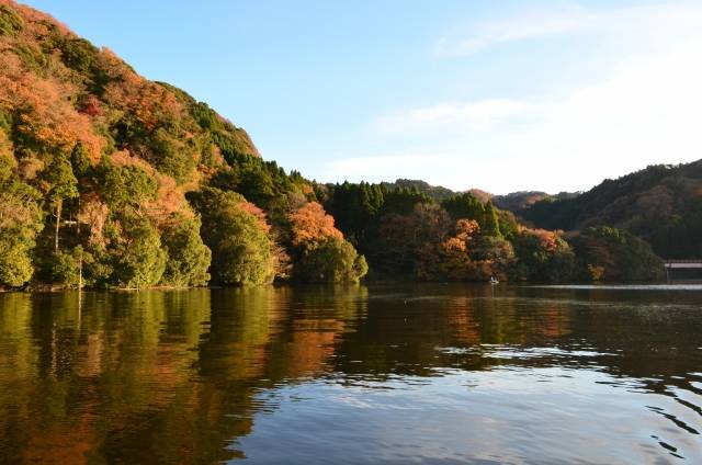 亀山湖｜写真素材なら「写真AC」無料（フリー）ダウンロードOK (110731)