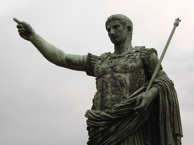 File:Rome Statue of Augustus.jpg - Wikimedia Commons (129979)