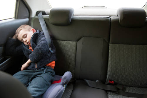 子ども用シートベルト枕の作り方 車の中でも安眠できる Chiik チーク 赤ちゃん 小学生までの知育 教育情報マガジン