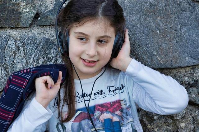 Little Girl Music Headphones - Free photo on Pixabay (136803)