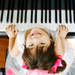リトミック？ピアノ？最初におすすめの音楽系習い事とメリット - 知育と幼児教育が3分でわかる｜Chiik（チーク）マガジン