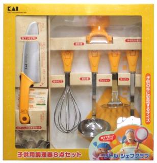Amazon.co.jp : 貝印 リトルシェフクラブ 子供用調理器8点セット FG-5009 : ホーム＆キッチン (1212)