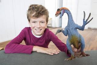 Amazon | シュライヒ 恐竜 テリジノサウルス フィギュア 14529 | ロボット・子供向けフィギュア | ホビー (90517)